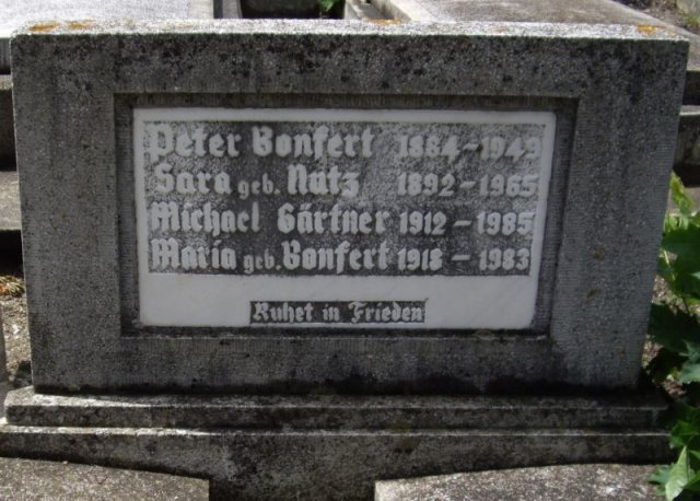 Bonfert Peter 1884-1949 Nutz Sara 1892-1965 Grabstein